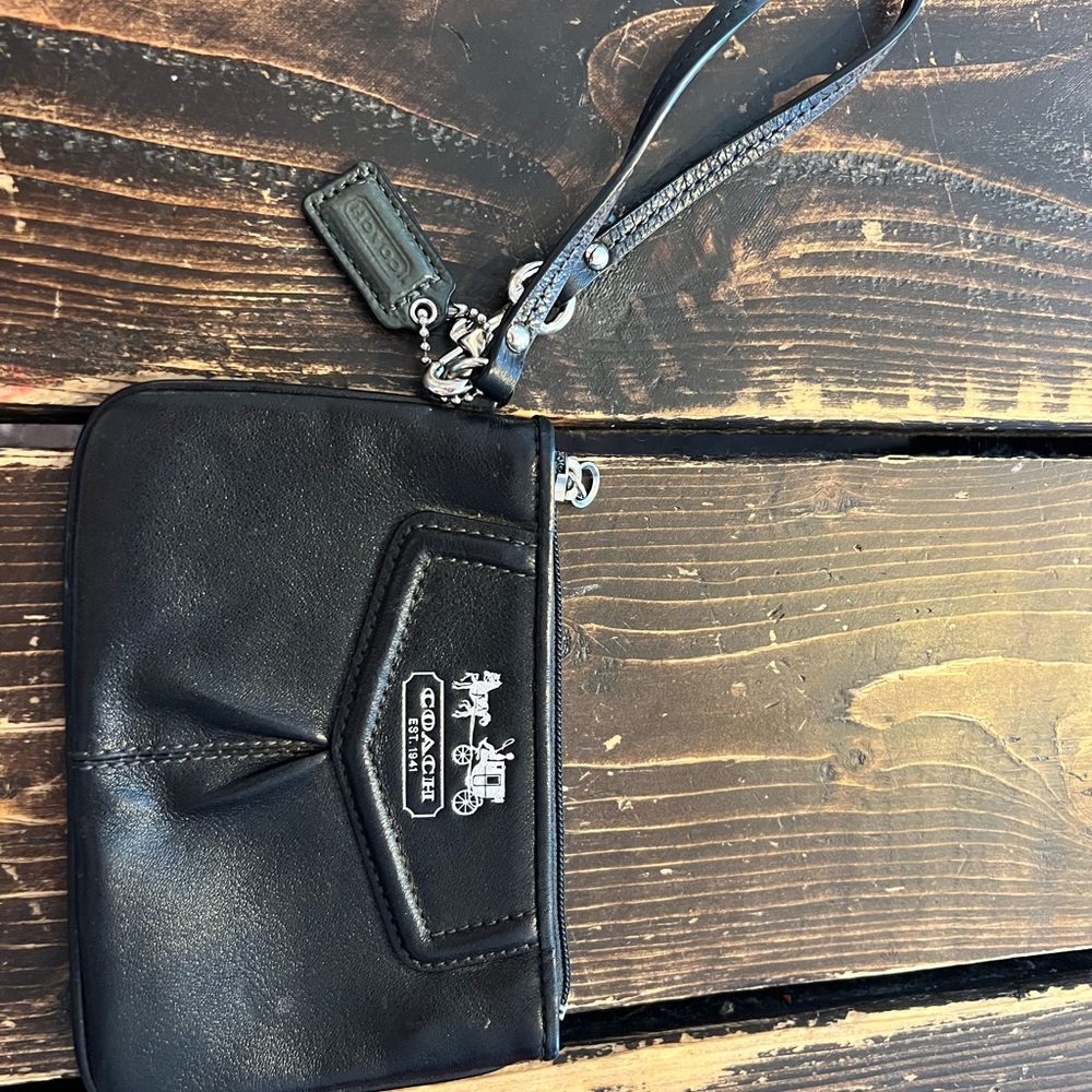 Coach Black Leather Double Pouch Zipper Wristlet Bag